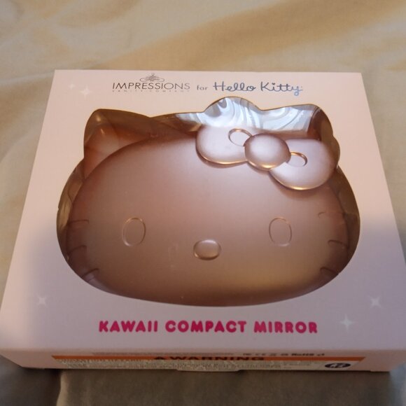 Impressions for Hello Kitty Kawaii Compact Mirror - Picture 1 of 2